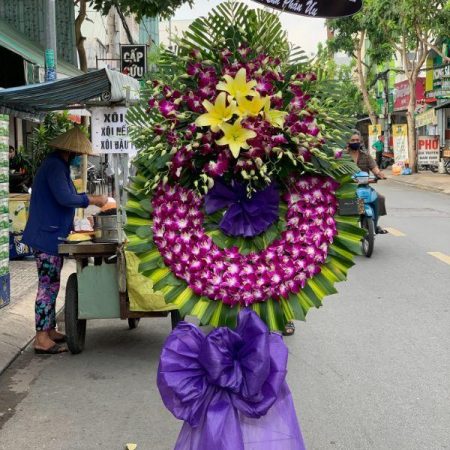 Vòng hoa viếng đám tang giá rẻ #004