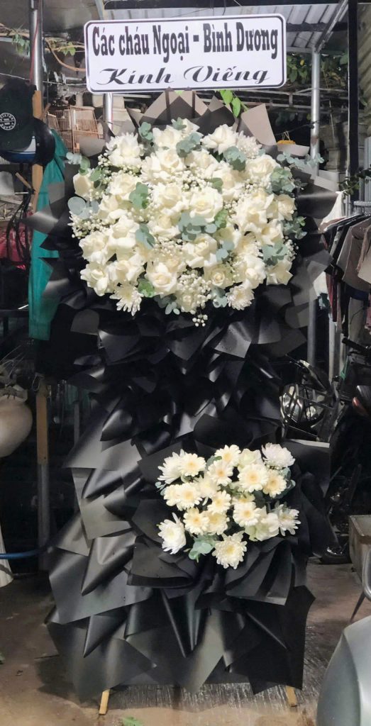 Đặt Vòng Hoa Đám Tang Bình Phước – Shop Hoa Giao Tận Nơi Uy Tín